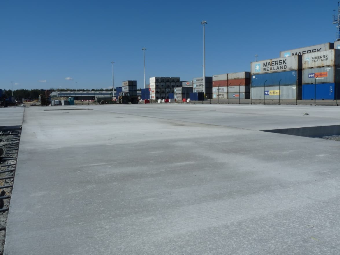 DCT Gdańsk — gotowa nawierzchnia terminalu kontenerowego